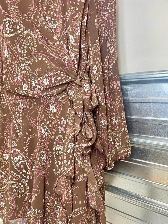 Abercrombie & Fitch Paisley Wrap Dress Brown Pink Floral Ruffle Hem Boho Women’s - Picture 4 of 13